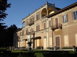 Villa-Cagnola