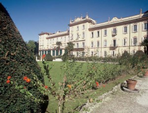 Villa Recalcati, poi Grand Hotel Excelsior, ora sede di Prefettura e Provincia
