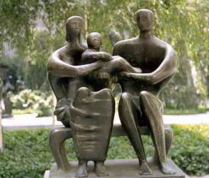Henry Moore, Gruppo di famiglia,1945