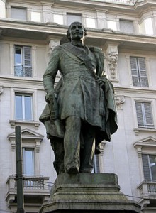 Il monumento a Cattaneo, a Milano