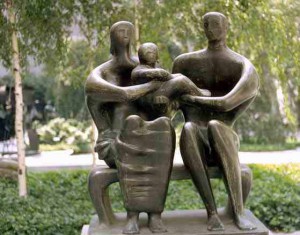 Henry Moore, Gruppo di famiglia, 1945