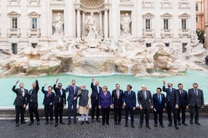 I “grandi” del G20 alla Fontana di Trevi