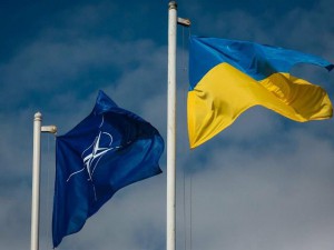 Le bandiere NATO ed Ucraina