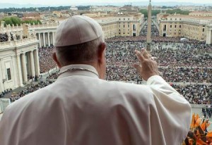 Papa Francesco alla messa di Pasqua del 2019 (foto Ansa)