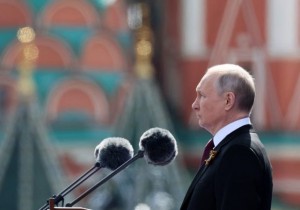 Putin alla parata del 9 maggio a Mosca